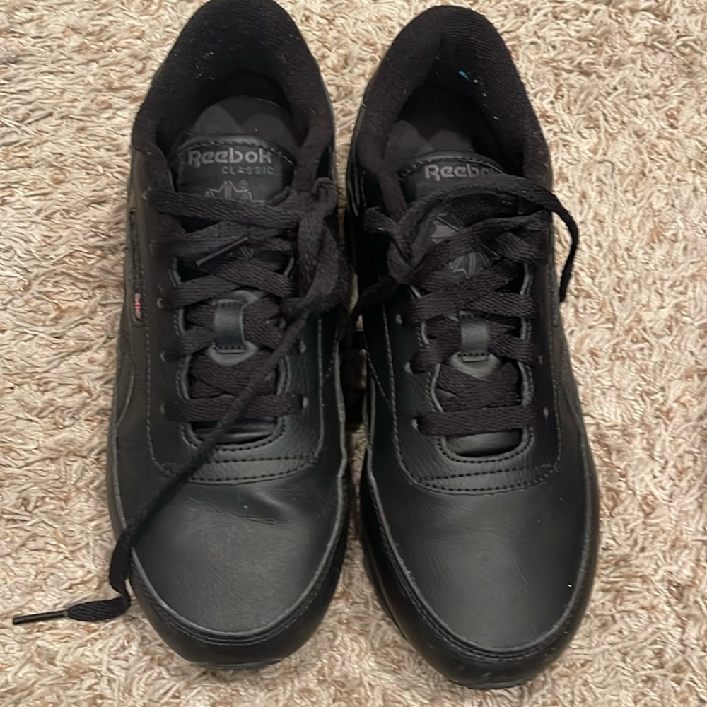 Women’s sneakers